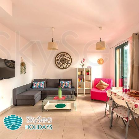 Skysea Holidays City Center Suites マラガ エクステリア 写真