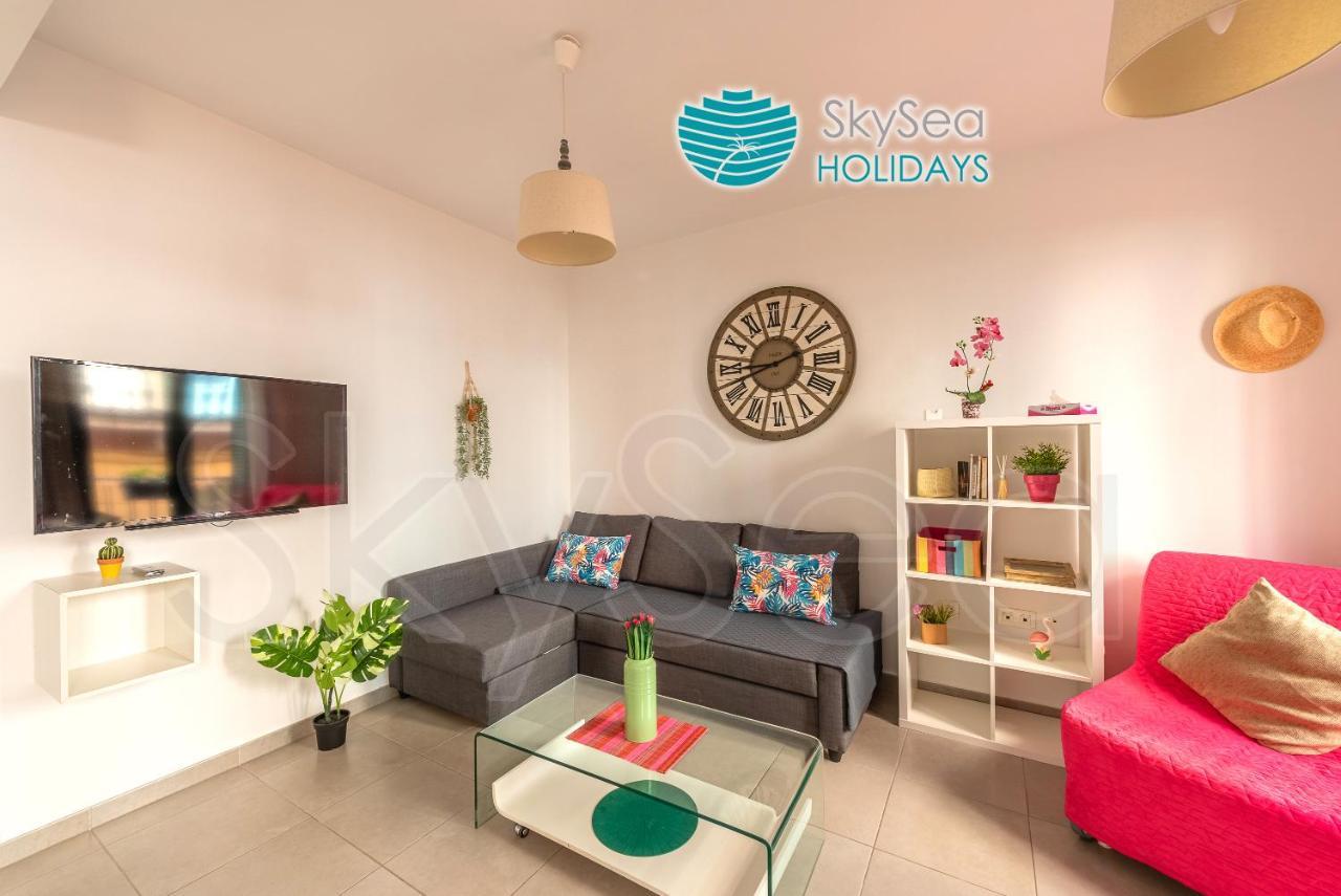 Skysea Holidays City Center Suites マラガ エクステリア 写真