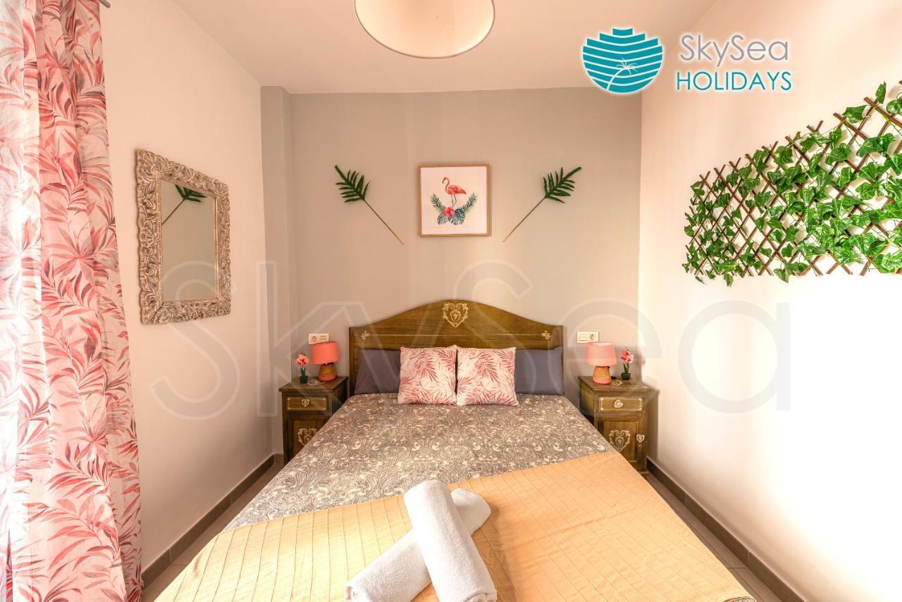 Skysea Holidays City Center Suites マラガ エクステリア 写真