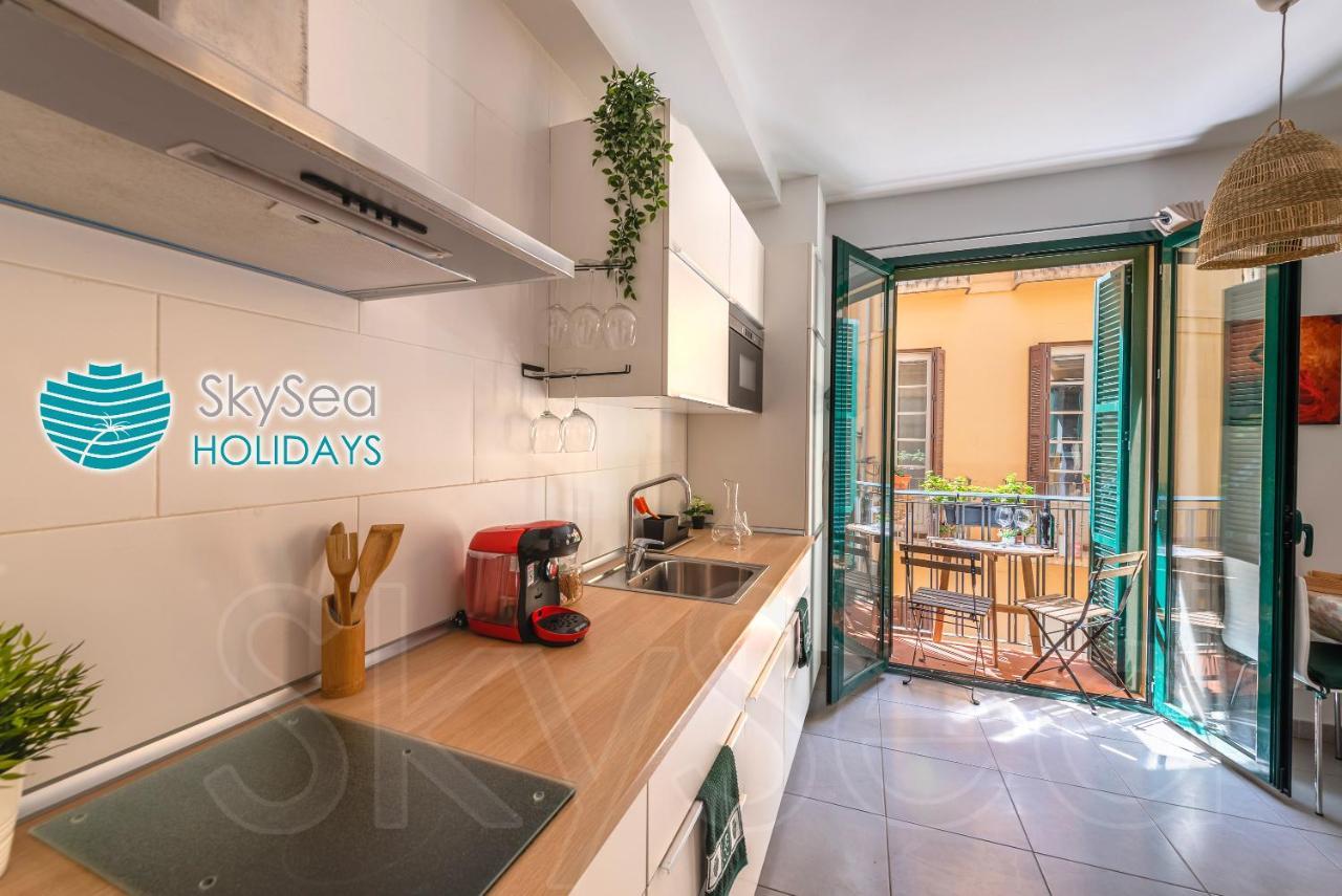 Skysea Holidays City Center Suites マラガ エクステリア 写真