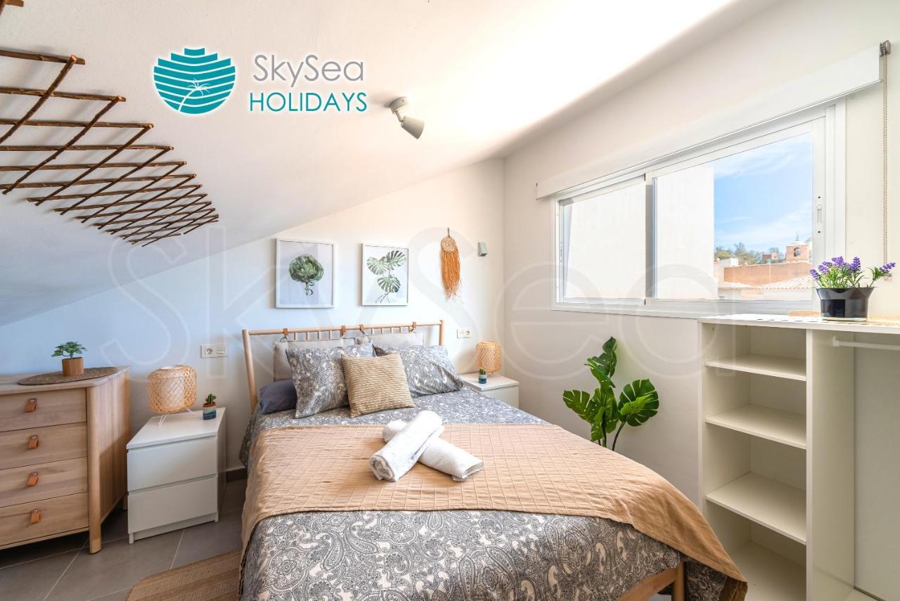 Skysea Holidays City Center Suites マラガ エクステリア 写真