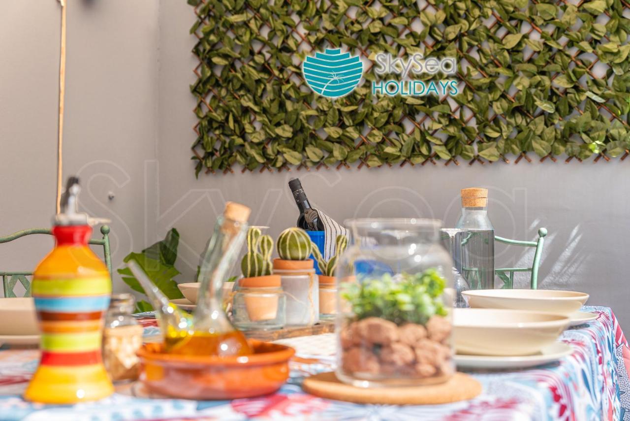 Skysea Holidays City Center Suites マラガ エクステリア 写真