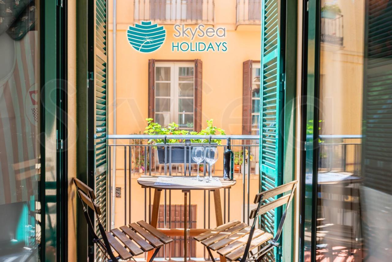 Skysea Holidays City Center Suites マラガ エクステリア 写真