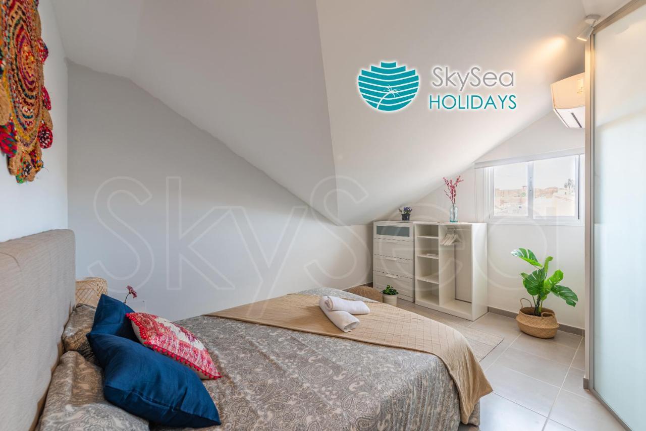 Skysea Holidays City Center Suites マラガ エクステリア 写真