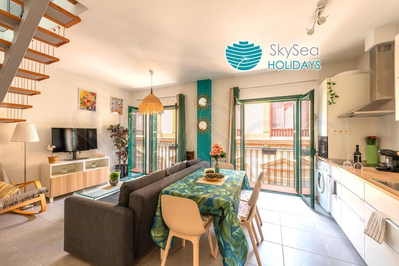 Skysea Holidays City Center Suites マラガ エクステリア 写真