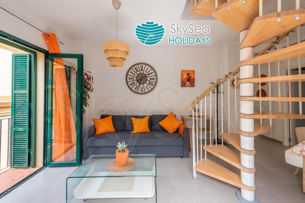 Skysea Holidays City Center Suites マラガ エクステリア 写真