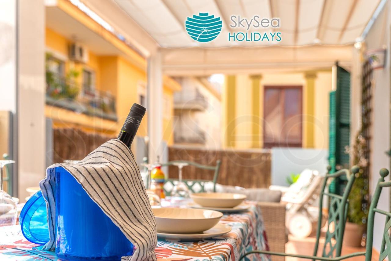 Skysea Holidays City Center Suites マラガ エクステリア 写真