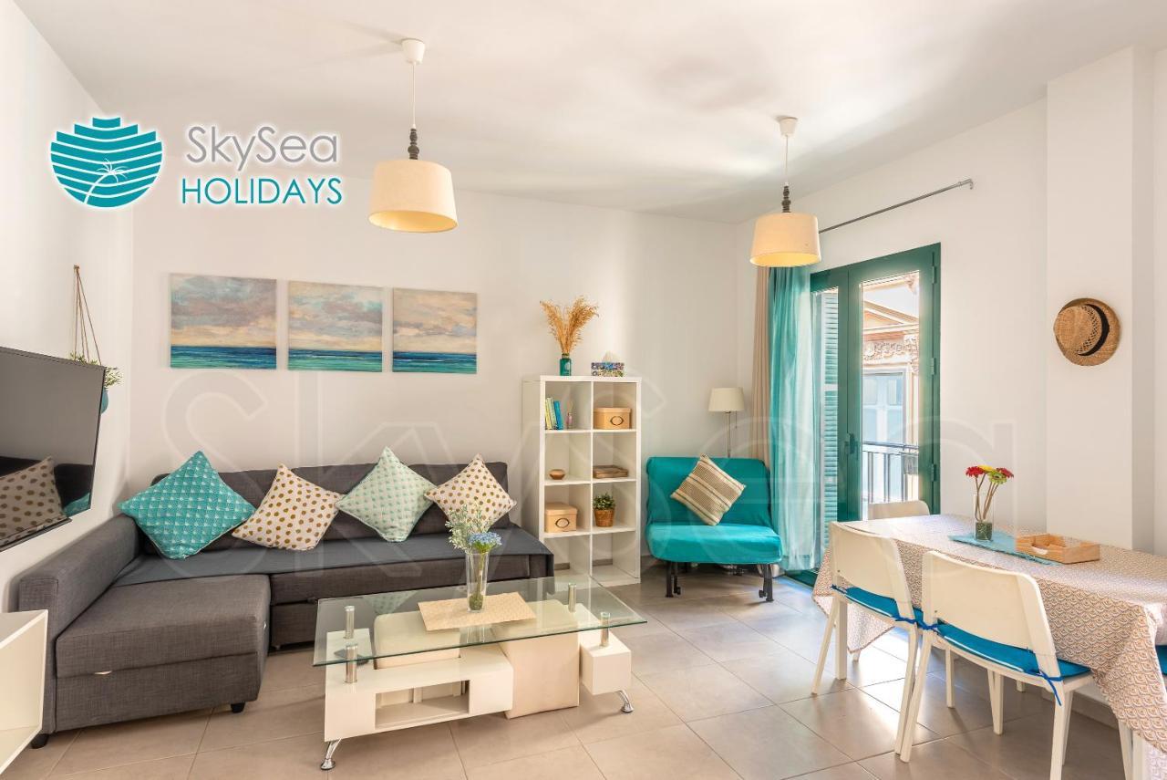 Skysea Holidays City Center Suites マラガ エクステリア 写真