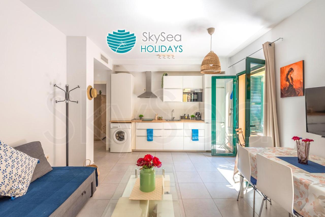 Skysea Holidays City Center Suites マラガ エクステリア 写真