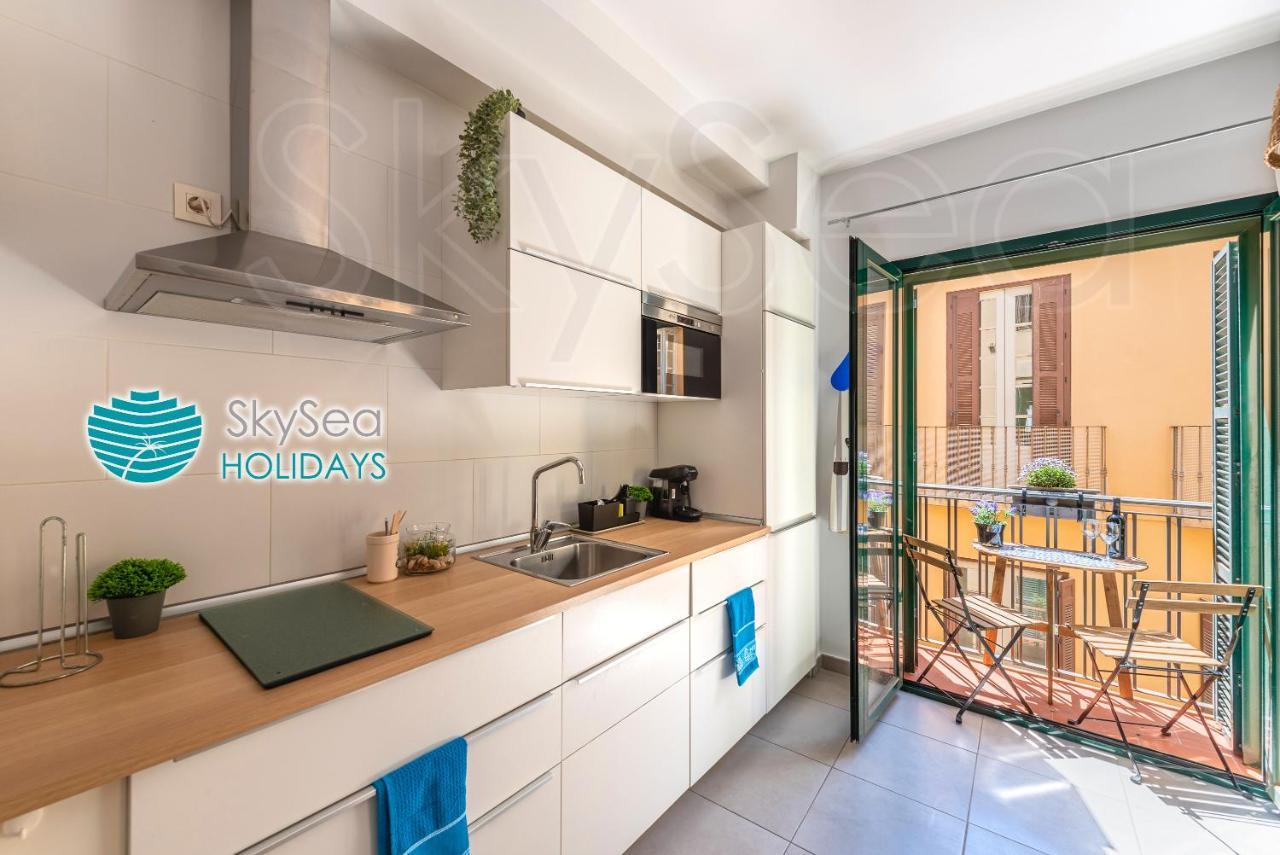 Skysea Holidays City Center Suites マラガ エクステリア 写真
