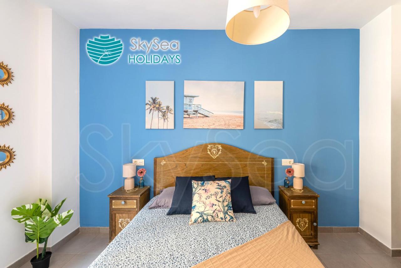 Skysea Holidays City Center Suites マラガ エクステリア 写真
